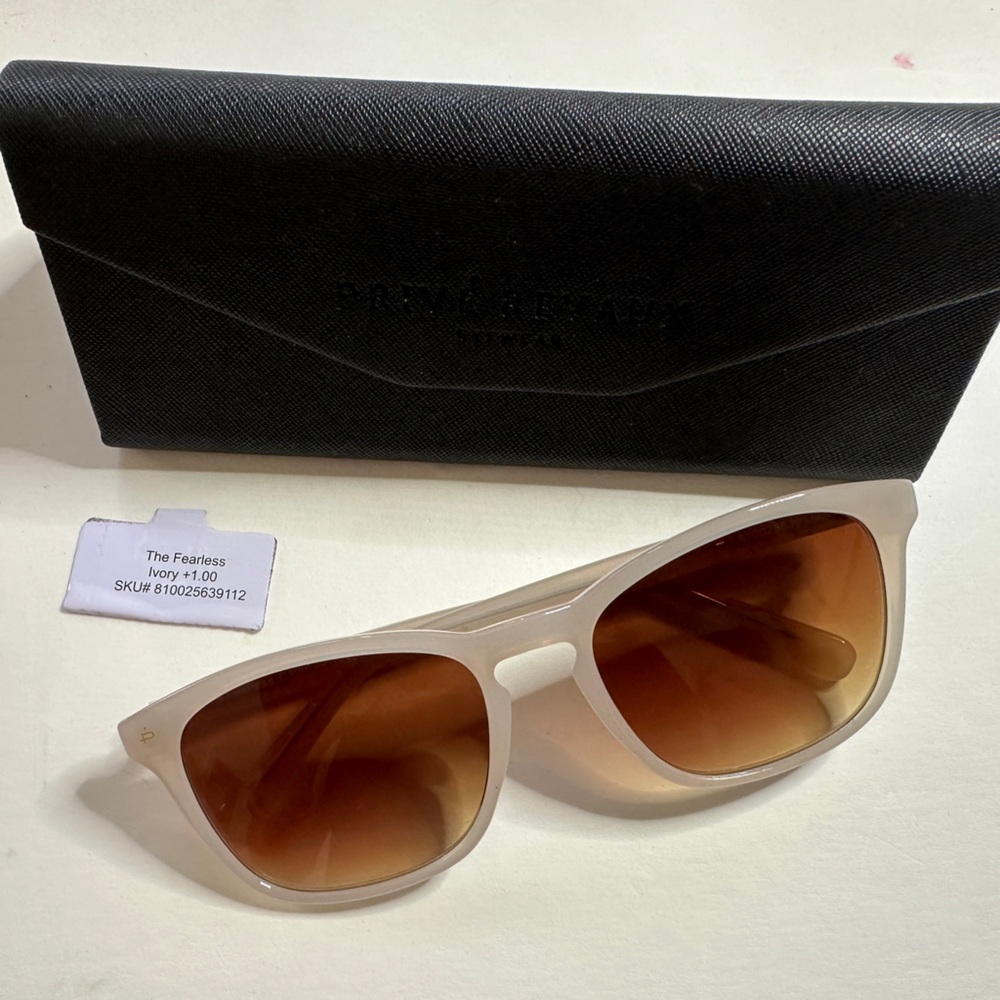 Prive Reveau The Fearless sunglasses reader, excellent condition